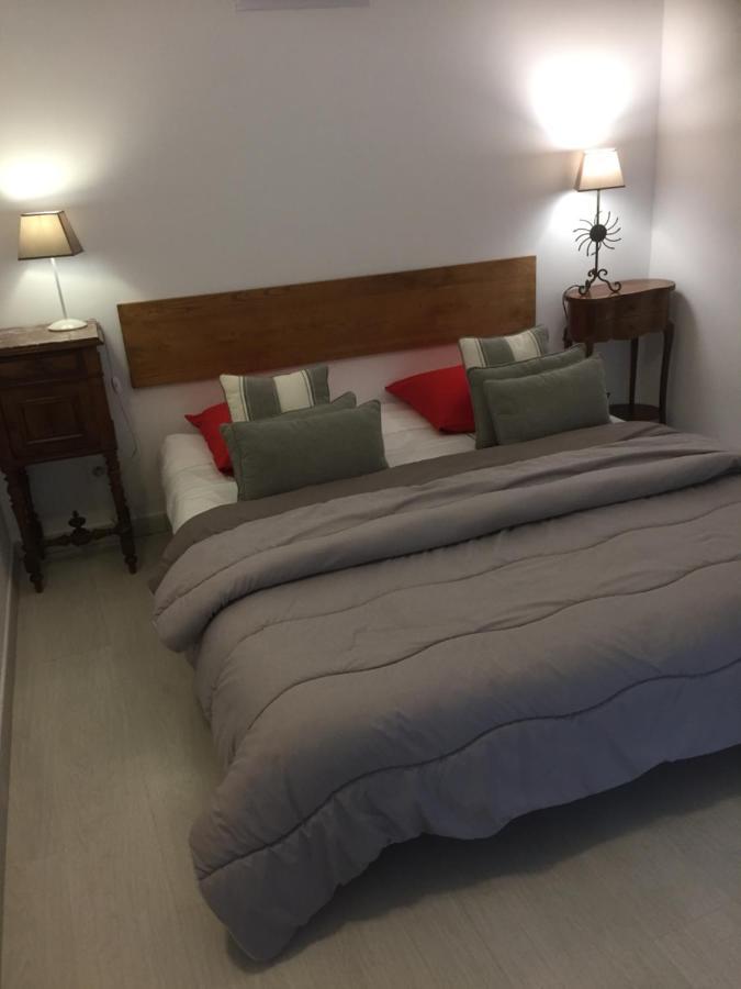 Chambres D'Hotes Lovely Planette Nimes Exterior foto